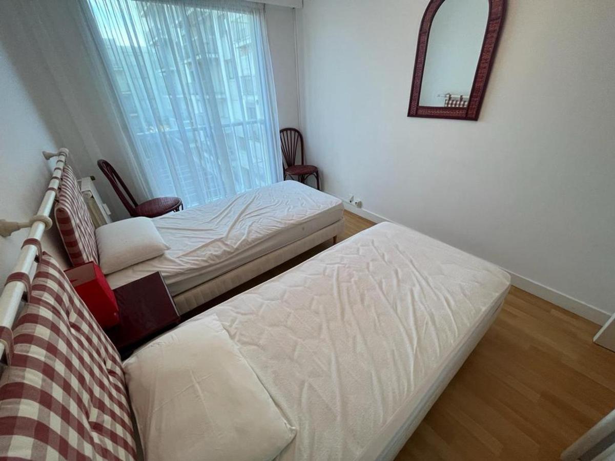 Appartement T4 Avec Parking, Balcon Et Proche Commerces A Biarritz - Fr-1-239-921 Bagian luar foto