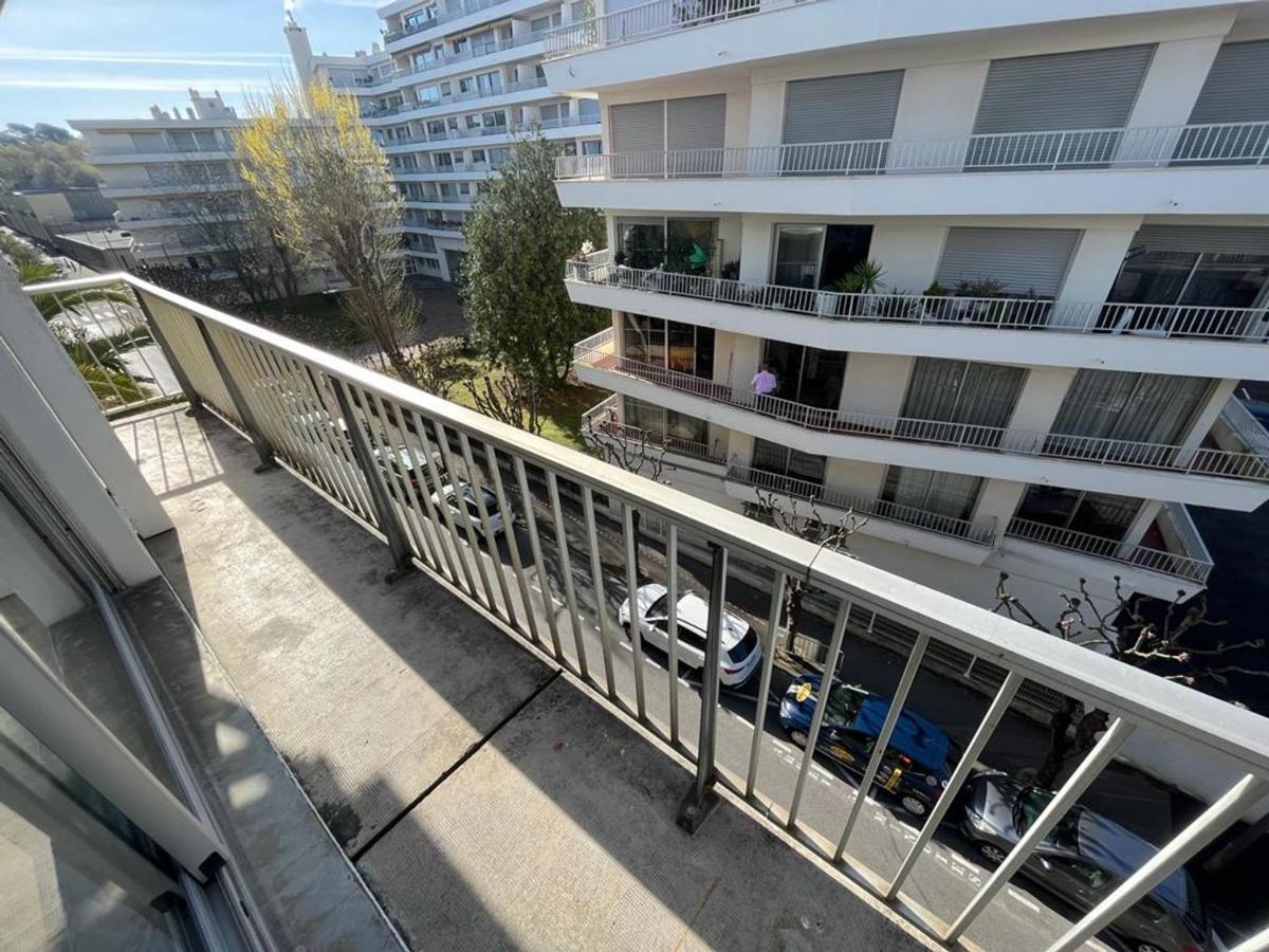 Appartement T4 Avec Parking, Balcon Et Proche Commerces A Biarritz - Fr-1-239-921 Bagian luar foto